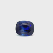 Load and play video in Gallery viewer, Blue sapphire Ceylon 15.52 carat
