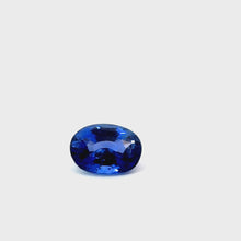 Load and play video in Gallery viewer, Blue sapphire Ceylon 5.64 carat
