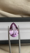 Load and play video in Gallery viewer, Kunzite - 14.54Cts/ Pear