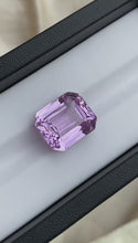 Load and play video in Gallery viewer, Kunzite - 15.67Cts/ Octagon

