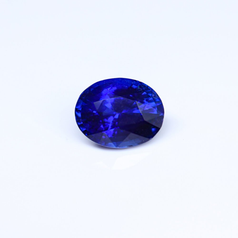 Prestigious Royal Blue Ceylon Sapphire – 6.81 Carats