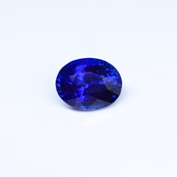 6.81 carat Royal Blue sapphire, deep velvet blue color, VVS-VS clarity, oval cut from Sri Lanka.