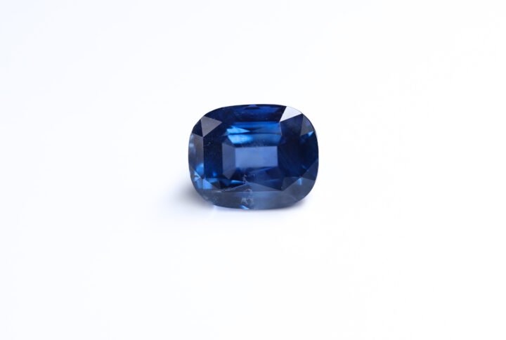 Blue Sapphire - 14.90 Carats (GRS Certified)