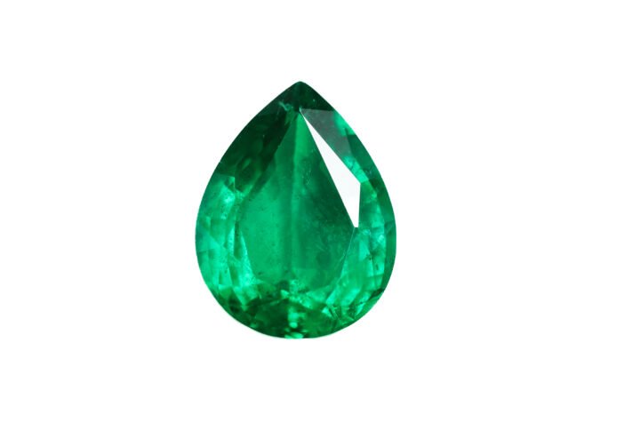 "7.62 carat natural Zambian emerald, vivid green color, pear cut, 15.9mm length with minor oil treatment."