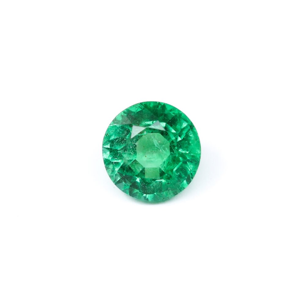 Vibrant Zambian Emerald – 0.82 Carat Round Brilliant